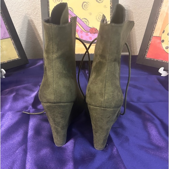 Dolce by Mojo Moxy Olive Green Wedge Booties - Picture 2 of 12